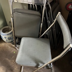 作業テーブル イス の画像