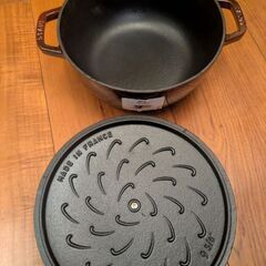 未使用　鋳物　鍋　24cm ストウブの画像