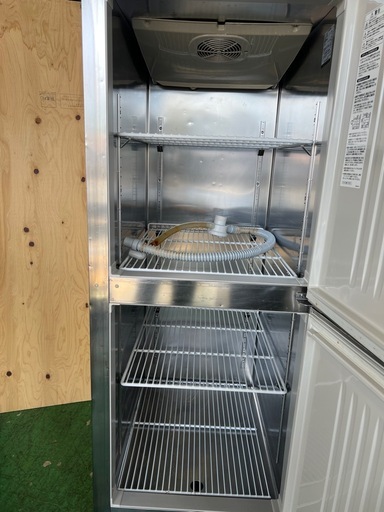 2019年ホシザキ縦型冷蔵庫 625x800x1890