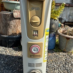 デロンギ　オイルヒーター　イタリア製の画像