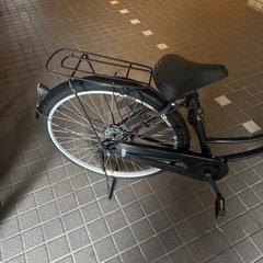 大人用自転車　26インチ　ライト付き、鍵付き、ギア無し、ブラック　ママチャリの画像