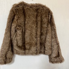 新品未使用 ハッカキッズ　フェイクファー　コート　 の画像