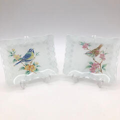 ss8106　ガラス製 小鳥の小皿 5枚セット 絵変わり 柄違い 鳥 レース フリル ガラス皿 インテリア かわいい ガラストレー 鳥小物 小鳥雑貨 ガラスの小皿 中古の画像