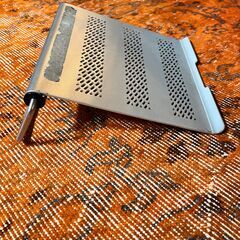金属製ラップトップスタンドの画像