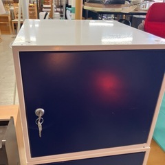 A2512-054 ボックスロッカー ブルー 中古 鍵付きの画像