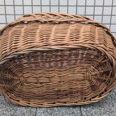 柳バスケット かご 透かし編み ワンハンドル 収納の画像