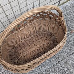 柳バスケット かご 透かし編み ワンハンドル 収納の画像