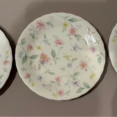 花柄　大皿×1、中皿×3の画像
