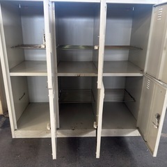 受渡し決定。6人用ロッカーの画像