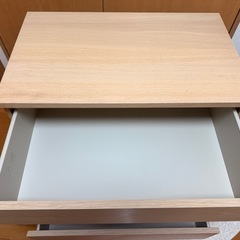 IKEA 3段 チェスト(MALM マルム)の画像