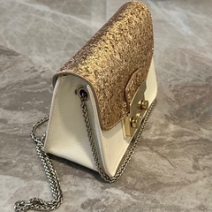 FURLA ショルダーバッグ ゴールドの画像