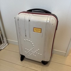 BENETTON スーツケースの画像