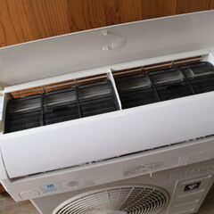 746)SHARP ルームエアコン 室内機 AY-L22N-W 室外機AU-L22NY 2020年製 おもに6畳用の画像