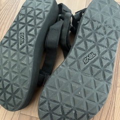 TEVA サンダル　一度だけ履きました　23-24cmの画像