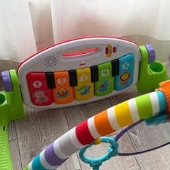 フィッシャープライス(fisher price) あんよでキック! 4WAYバイリンガル・ピアノジムの画像