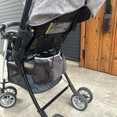 ピジョン　ベビーカーの画像
