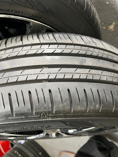 205/55r17 91v ダンロップ2023年製とアルミホイール4本