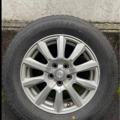 スタッドレスタイヤの画像