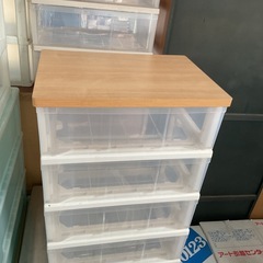 お取引き中です！天板木製衣類収納ケース　4段　⓵ 中古の画像