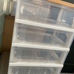 お取引き中です！天板木製衣類収納ケース　4段　⓵ 中古の画像