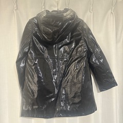 ZARA kids ブラック光沢中綿コート フード付き　134センチの画像