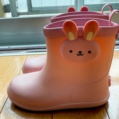 ピンクのうさぎちゃんレインブーツ（15cm）の画像