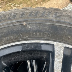 スタッドレスタイヤの画像