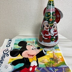 ディズニー　クリスマスツリー風缶の画像