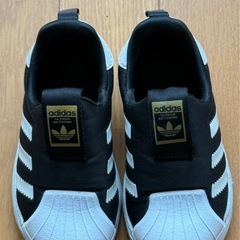 adidas キッズスリッポン・140サイズの画像