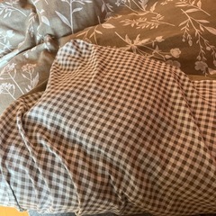 羽毛布団と羽毛布団カバーの画像