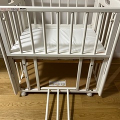 KATOJI ベビーベッド　新品マットレス付きの画像