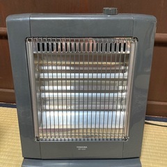 【動作OK】TOSHIBA 電気ストーブ SR-1200（1200W / 400・800・1200W切替）使用感あり・現状渡しの画像