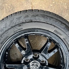 スタッドレス トヨタ プリウス 15インチ純正 ブリヂストン ブリザックの画像