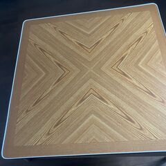 ねじ込み式脚のコタツ（無料）の画像