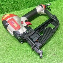 マックス TA-557F/957T 常圧フロアタッカ【船橋馬込店】【店頭取引限定】【中古】管理番号：ITIOXP4QIBGKの画像