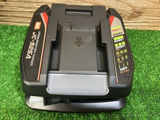 【SIW】MAX マックス TG-Z4-BC/1850A 14.4V/18V 充電式タッカー バッテリー1個、充電器付【中古動作品】