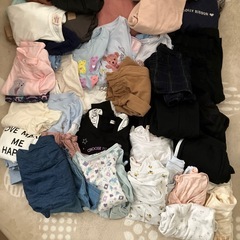 130サイズ　　女の子　服の画像