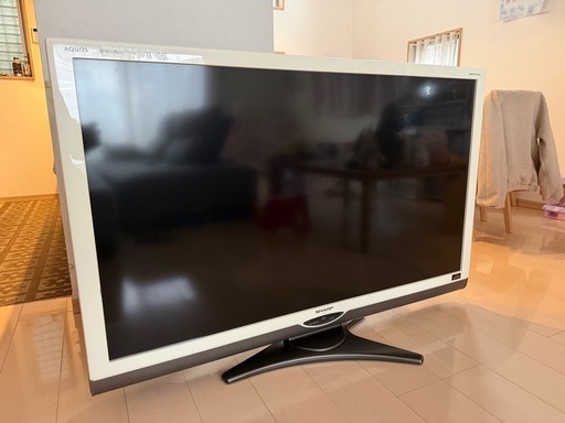 AQUOS    52型テレビ