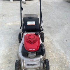 HONDA 芝刈り　草刈機自走式の画像