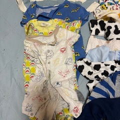   受付停止中 70 男の子 肌着 ロンパース 中古おさがり 長袖　半袖の画像