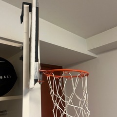 バスケットゴールとミニボールの画像