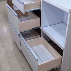 新品B級品 食器棚 1200PエイトWH G-2552の画像