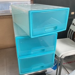 押入れ収納ケース　ブルー　1個300円　在庫３個　中古の画像