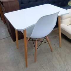 セール開催中！表示価格からさらに％OFF！（サルベージ品を除く）デスク＆チェアセット　単品販売不可の画像