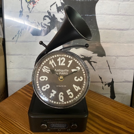 置き時計　中古　欠けあり 384164.jpg