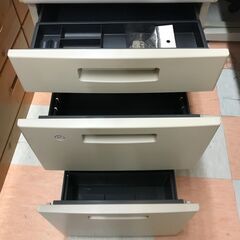 ＼家具＊家電のお店／【ｼﾞｬﾝｸﾞﾙｼﾞｬﾝｸﾞﾙ石川金沢店】デスクワゴン   W(幅)40×D(奥行き)70×H(高さ)70cmの画像