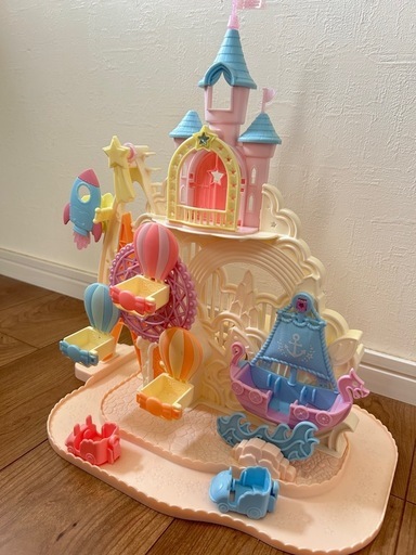 シルバニアファミリーお城の遊園地 (ten) 浦添のおもちゃ《ままごと