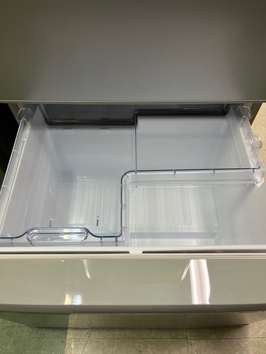 ジャングルジャングル貝塚店　350L 冷蔵庫　SHARP SJ-W354H  2021年製　両開き　グレー　3ドア　真ん中冷凍　クリー