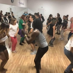 本八幡サルサレッスン by アルマンドの画像