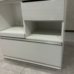 未使用　キッチンボード　食器棚 の画像